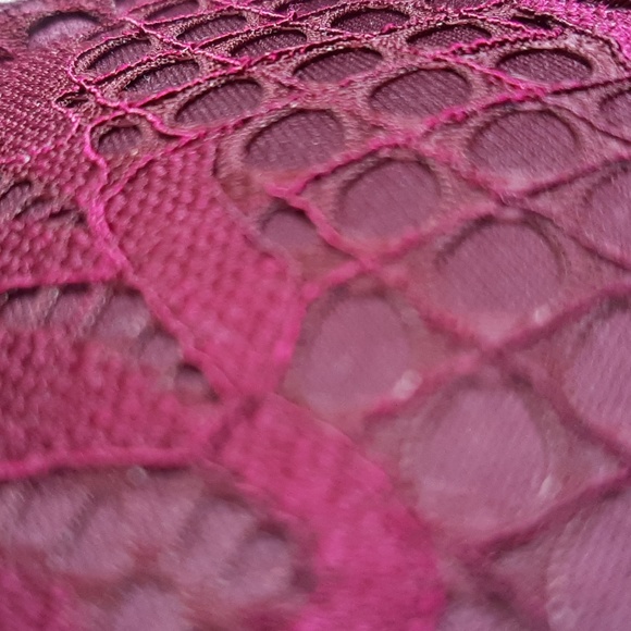 LaSenza Padded underwire lace bra.  Size 36C.  Adjustable straps  Classi… - Picture 5 of 15
